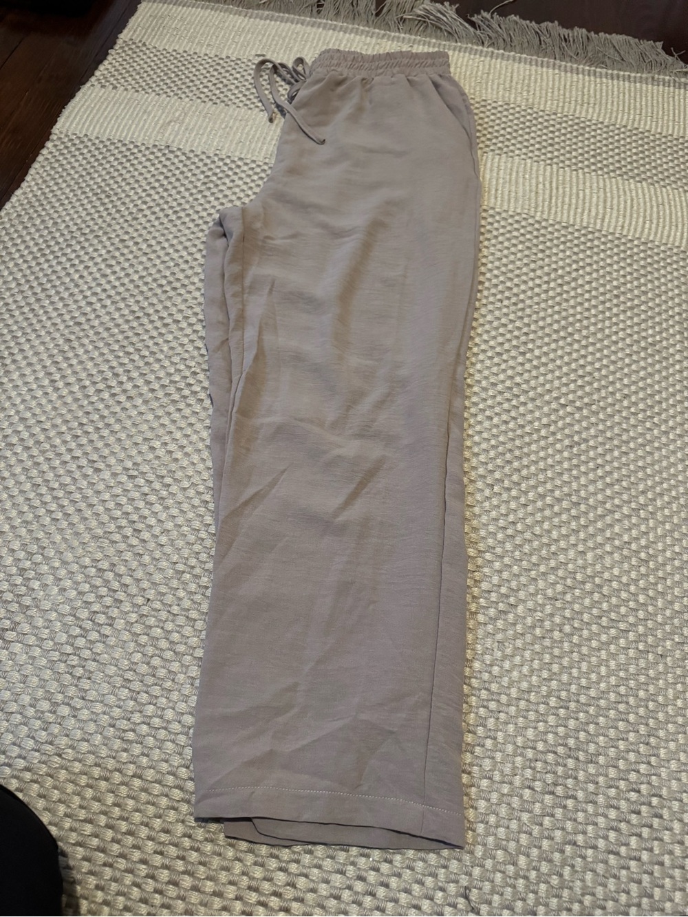 Women’s Relaxed Drawstring Wide-Leg Trousers in Light Taupe